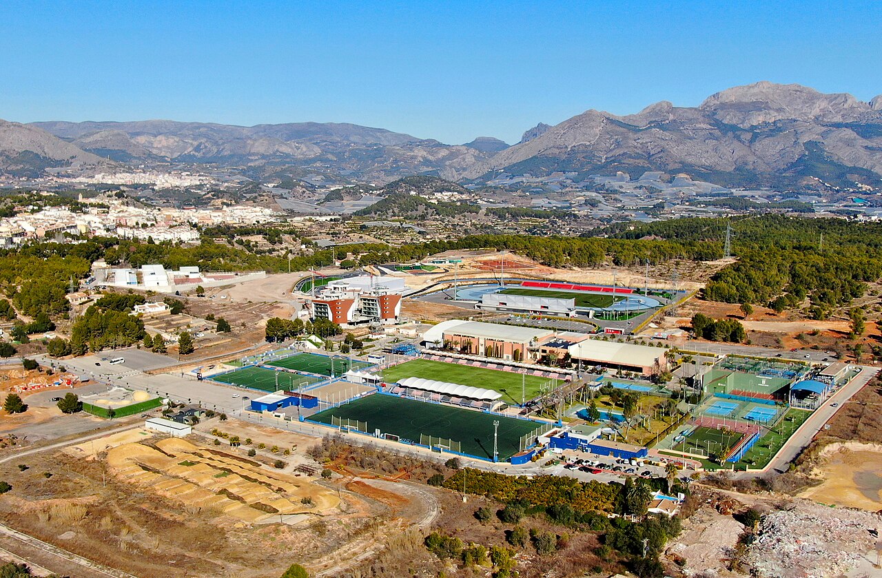 Ciutat Esportiva Camilo Cano — Ла-Нусія