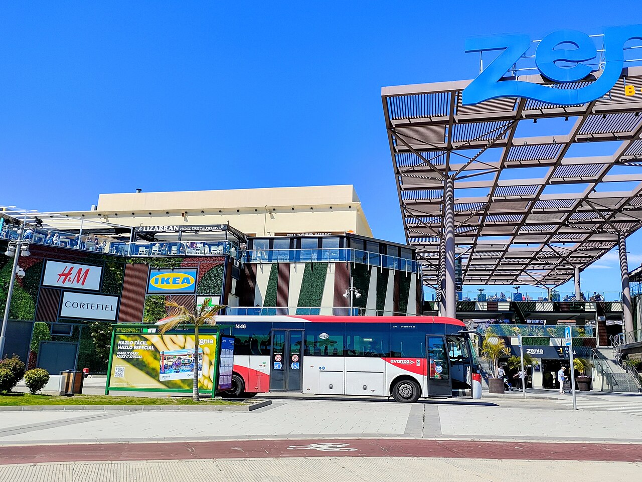 Zenia Boulevard — Ла-Сенія