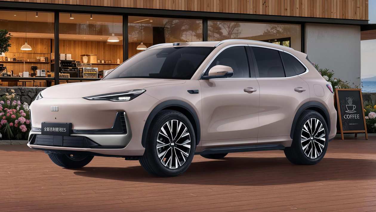 Обновлённый Geely EX5: быстрое зарядка и задний привод