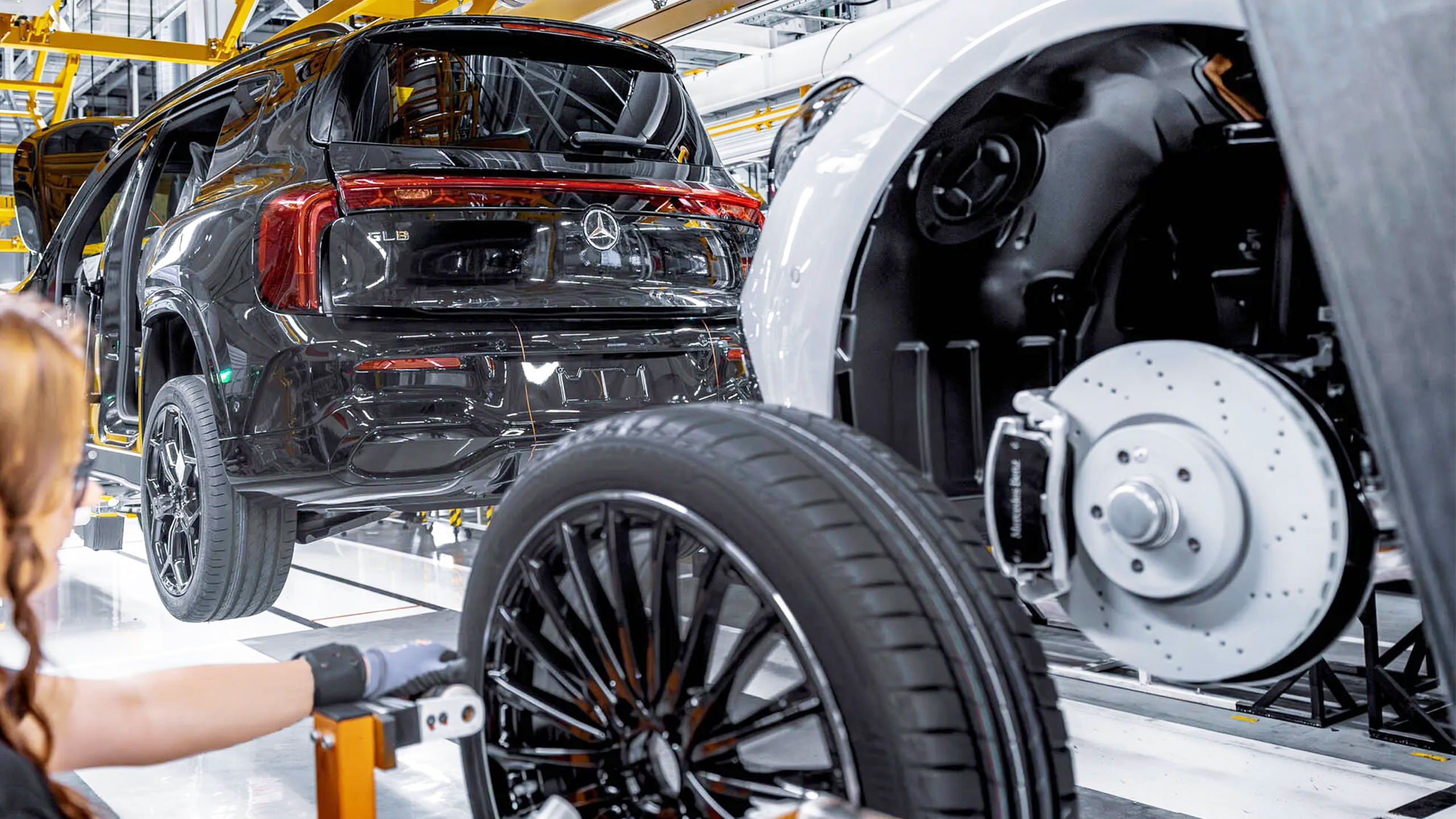 Mercedes-Benz може закрити два заводи в Німеччині